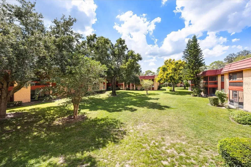 2858 N Powers Drive Orlando FL 32818