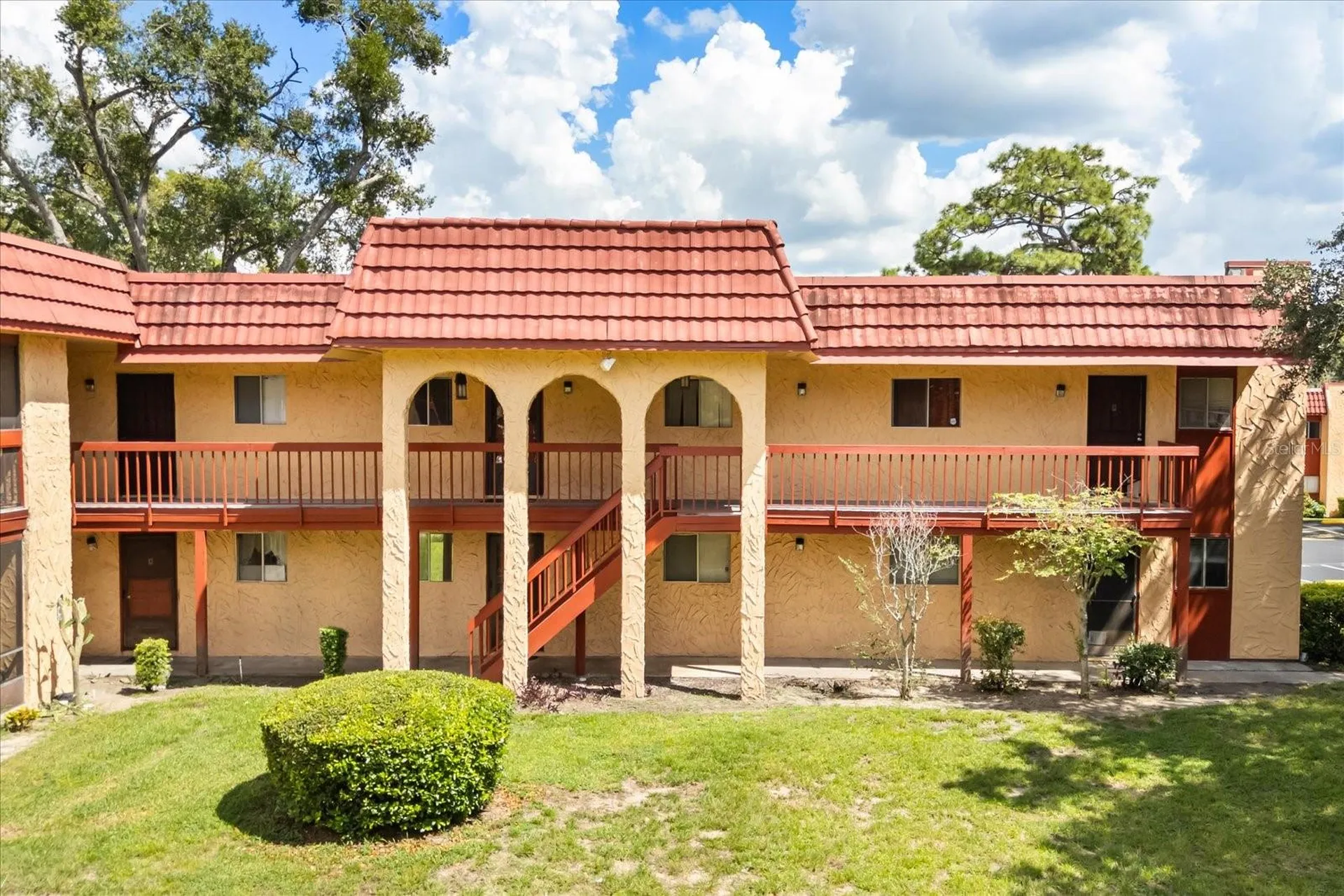 2858 N Powers Drive Orlando FL 32818