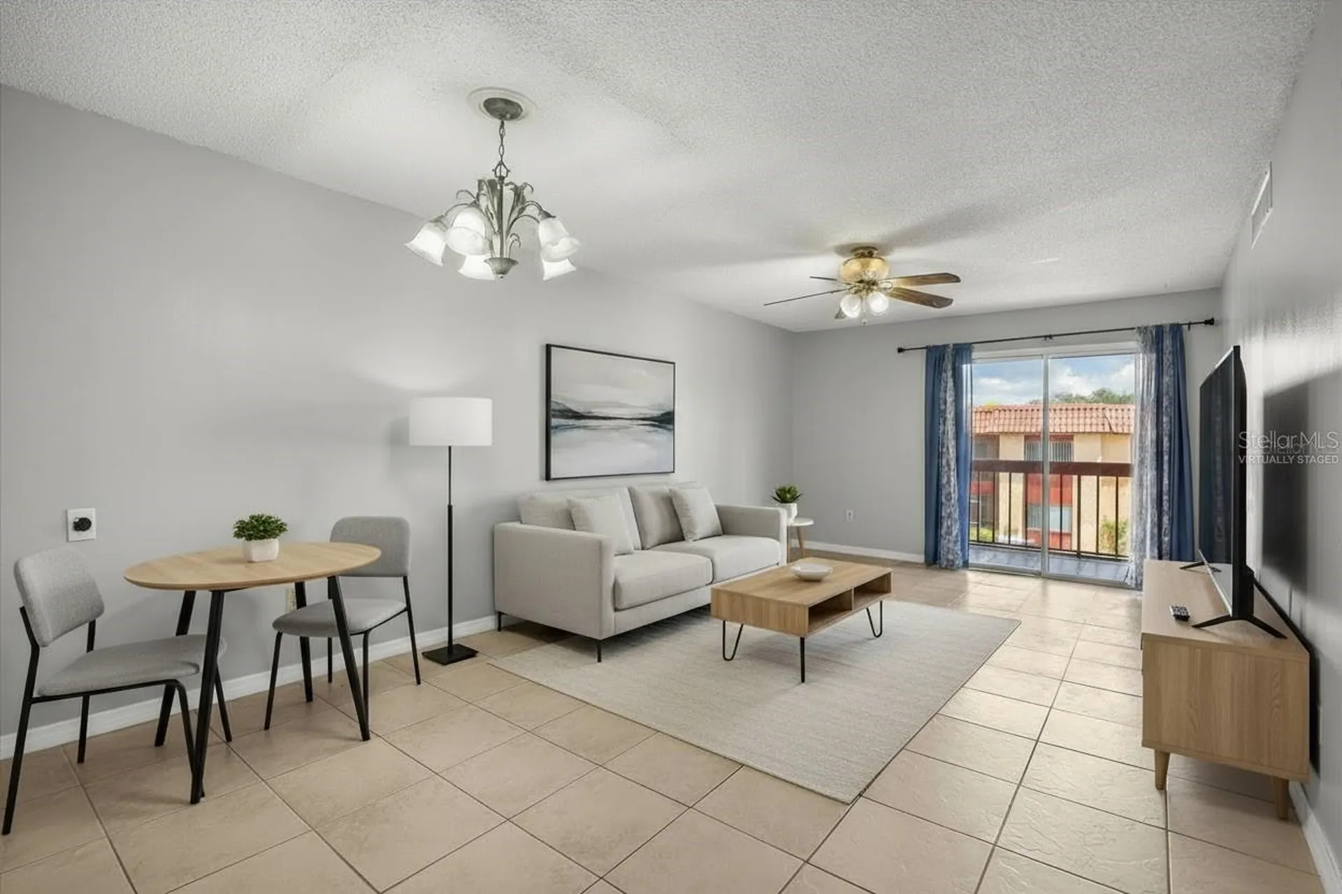 2858 N Powers Drive Orlando FL 32818