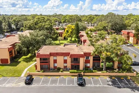 2858 N Powers Drive Orlando FL 32818
