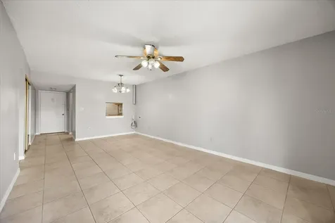 2858 N Powers Drive Orlando FL 32818