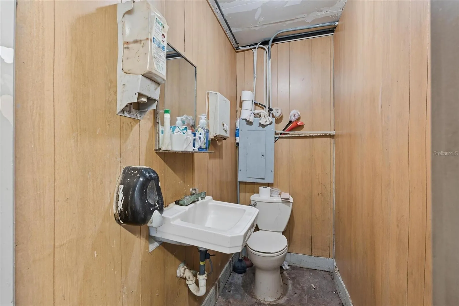 801 N Beach Street Daytona Beach FL 32114