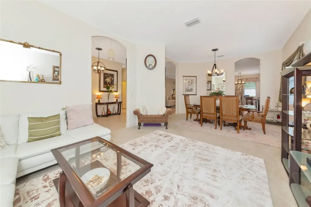 6841 74th Street Circle E Bradenton FL 34203