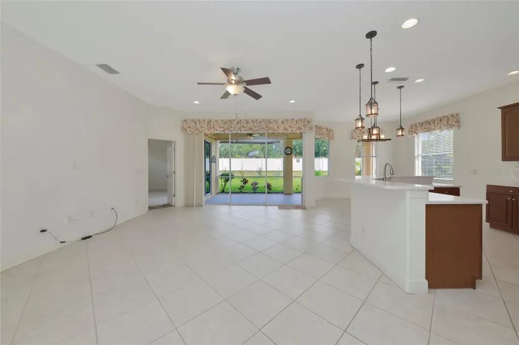 6841 74th Street Circle E Bradenton FL 34203