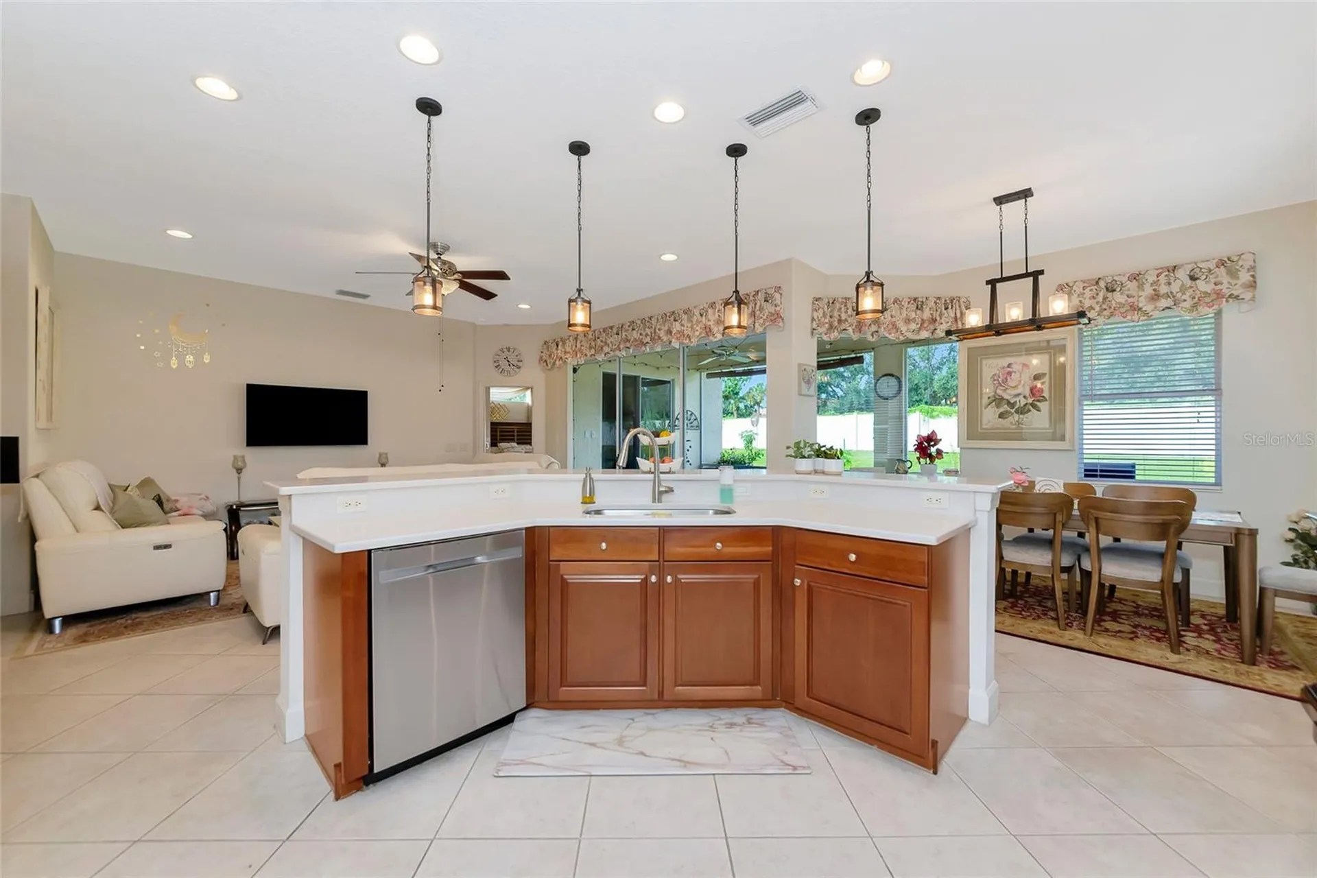6841 74th Street Circle E Bradenton FL 34203