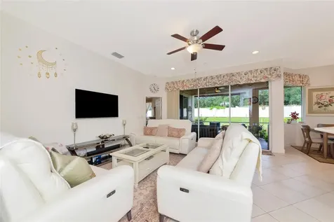6841 74th Street Circle E Bradenton FL 34203