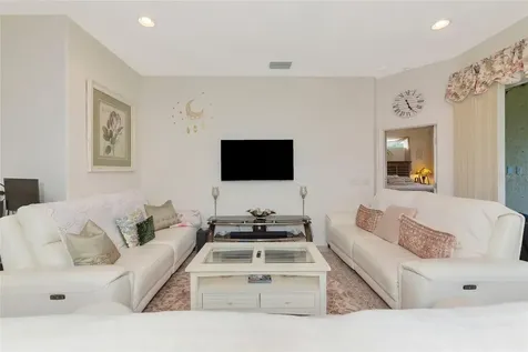6841 74th Street Circle E Bradenton FL 34203