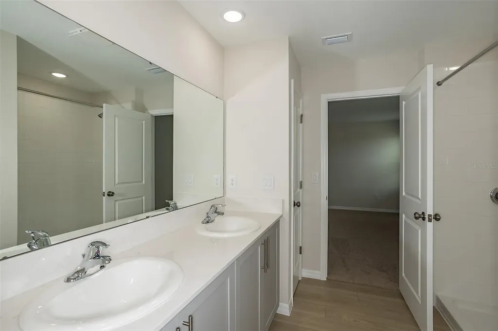 37018 Sagemoor Drive Zephyrhills FL 33541