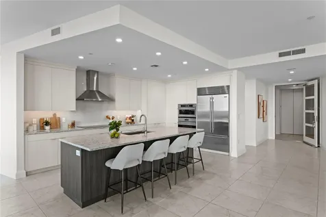 3401 Bayshore Boulevard Tampa FL 33629