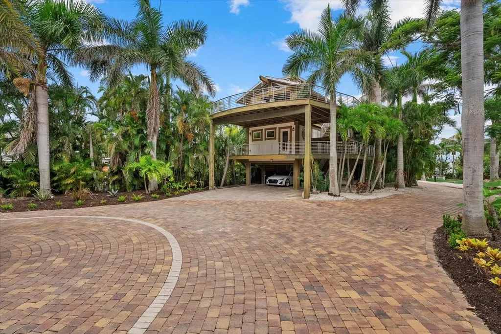 10216 46th Avenue W Bradenton FL 34210