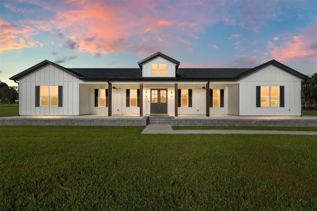 15224 NW 56th Court Road Reddick FL 32686