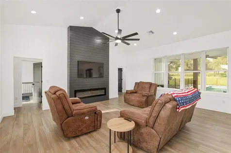 15224 NW 56th Court Road Reddick FL 32686