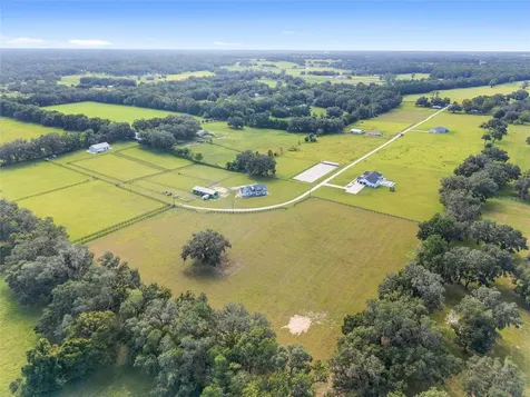 15224 NW 56th Court Road Reddick FL 32686