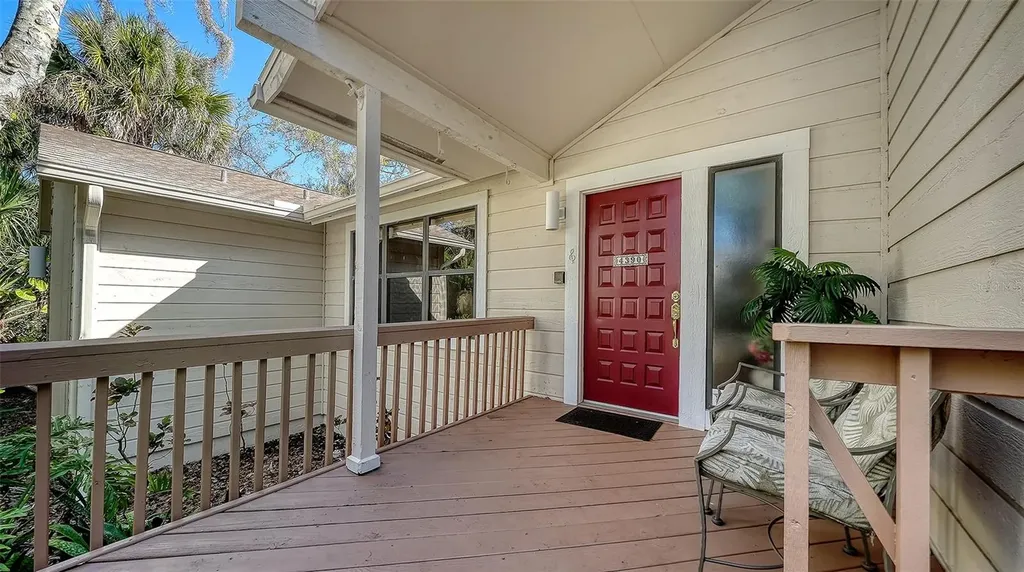 4390 Woodview Drive Sarasota FL 34232