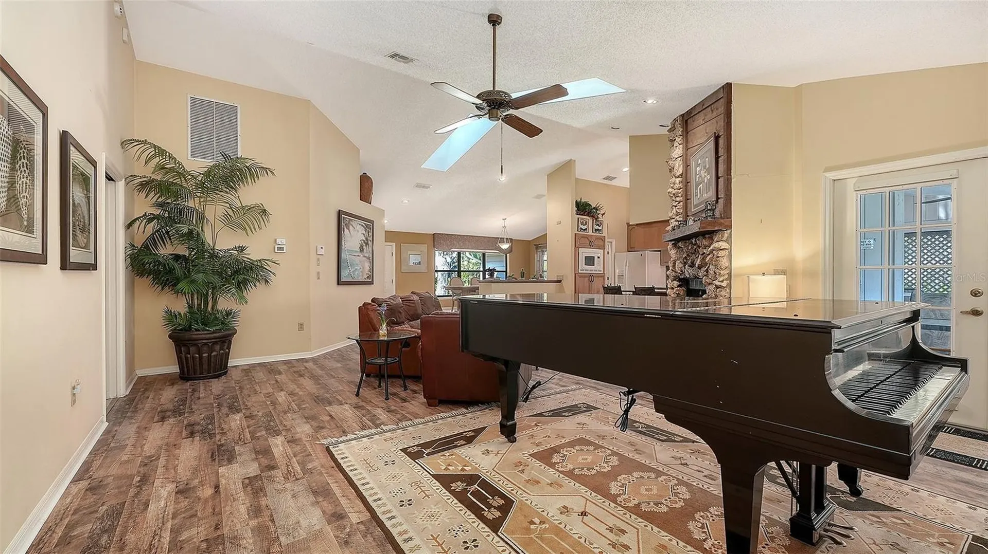 4390 Woodview Drive Sarasota FL 34232