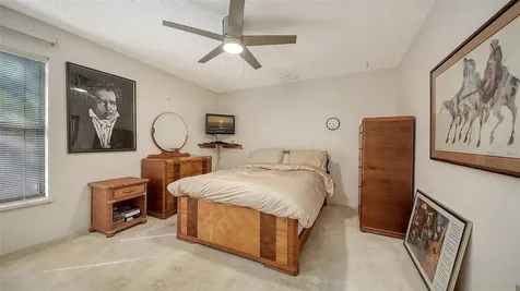 4390 Woodview Drive Sarasota FL 34232