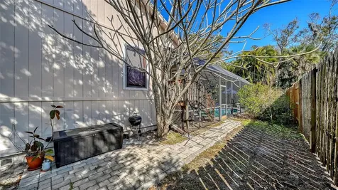 4390 Woodview Drive Sarasota FL 34232