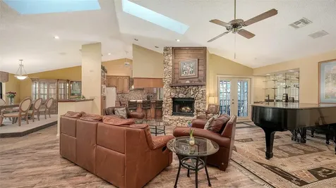 4390 Woodview Drive Sarasota FL 34232