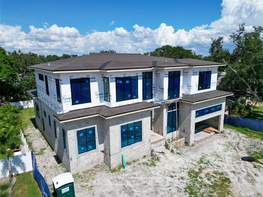609 Alda Way NE St Petersburg FL 33704