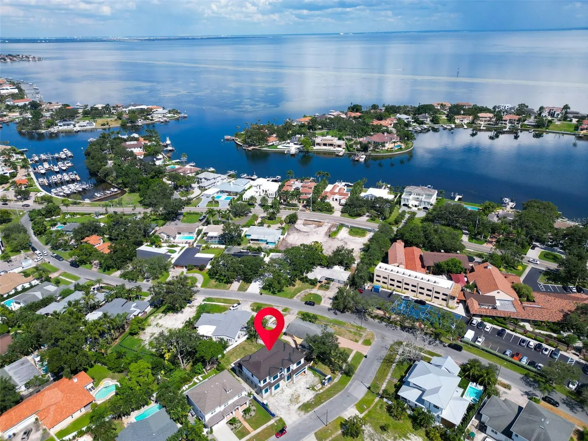 609 Alda Way NE St Petersburg FL 33704