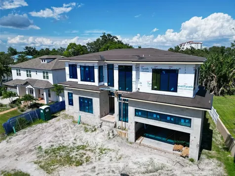 609 Alda Way NE St Petersburg FL 33704