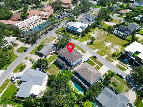 609 Alda Way NE St Petersburg FL 33704