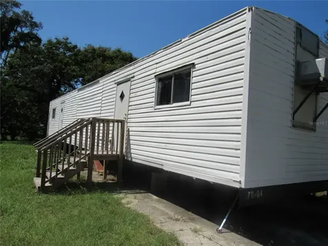 1950 SE 185th Terrace Silver Springs FL 34488