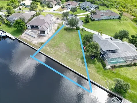 4361 Point Court Port Charlotte FL 33948