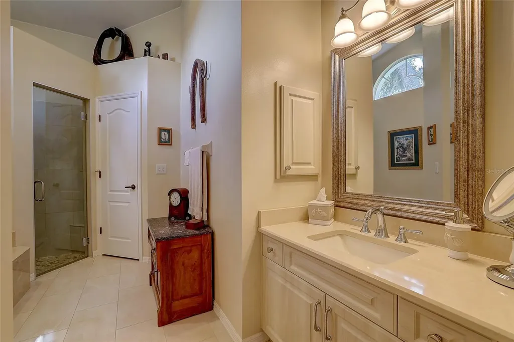 4443 Del Sol Boulevard S Sarasota FL 34243