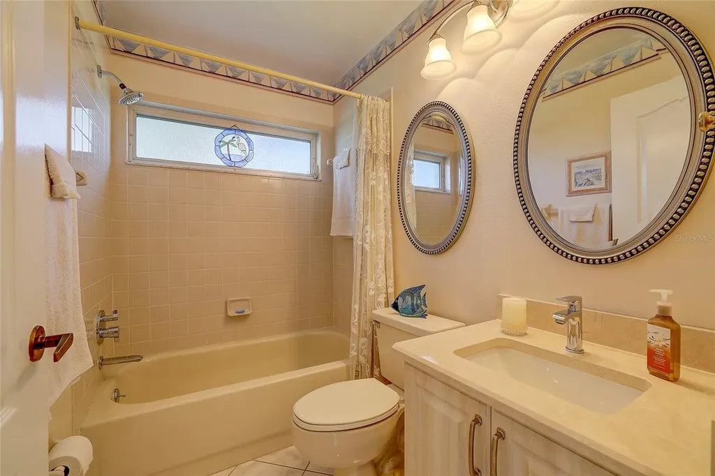 4443 Del Sol Boulevard S Sarasota FL 34243