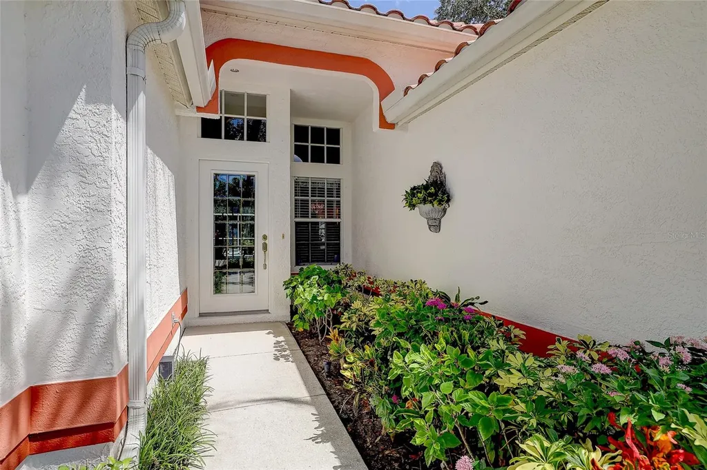 4443 Del Sol Boulevard S Sarasota FL 34243