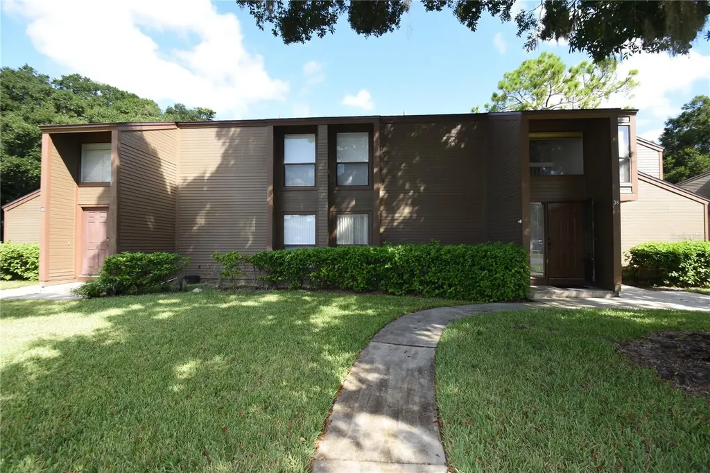 38 Oxford Lane Palm Coast FL 32137