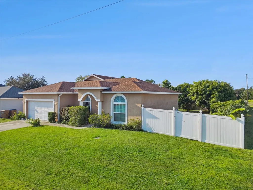 147 Dorchester Court Kissimmee FL 34758