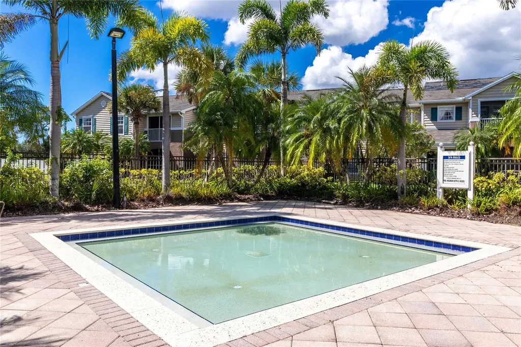 8911 Manor Loop Lakewood Ranch FL 34202