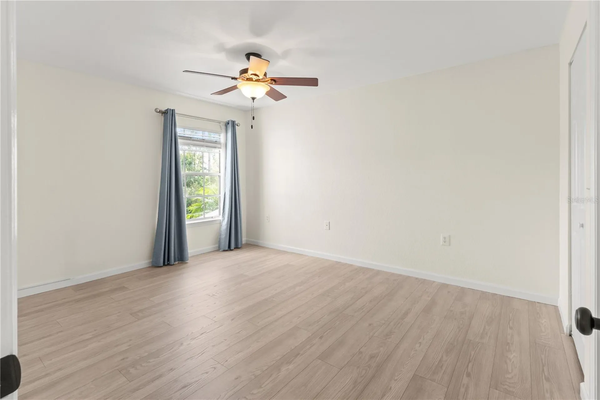 8911 Manor Loop Lakewood Ranch FL 34202