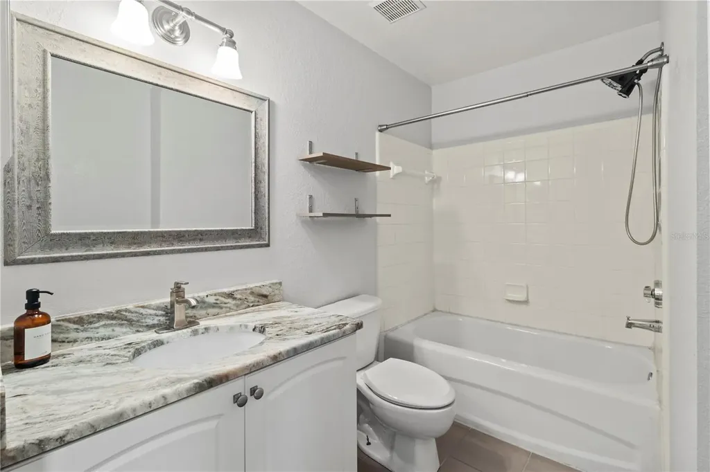 8827 Manor Loop Lakewood Ranch FL 34202
