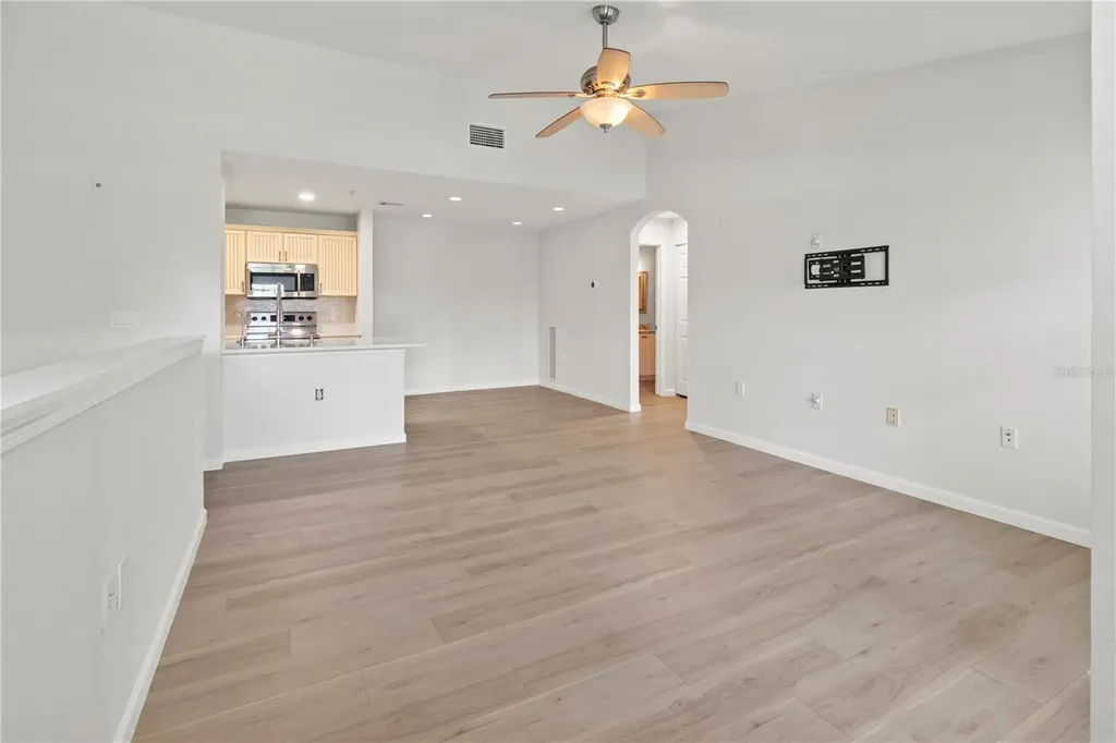 8827 Manor Loop Lakewood Ranch FL 34202