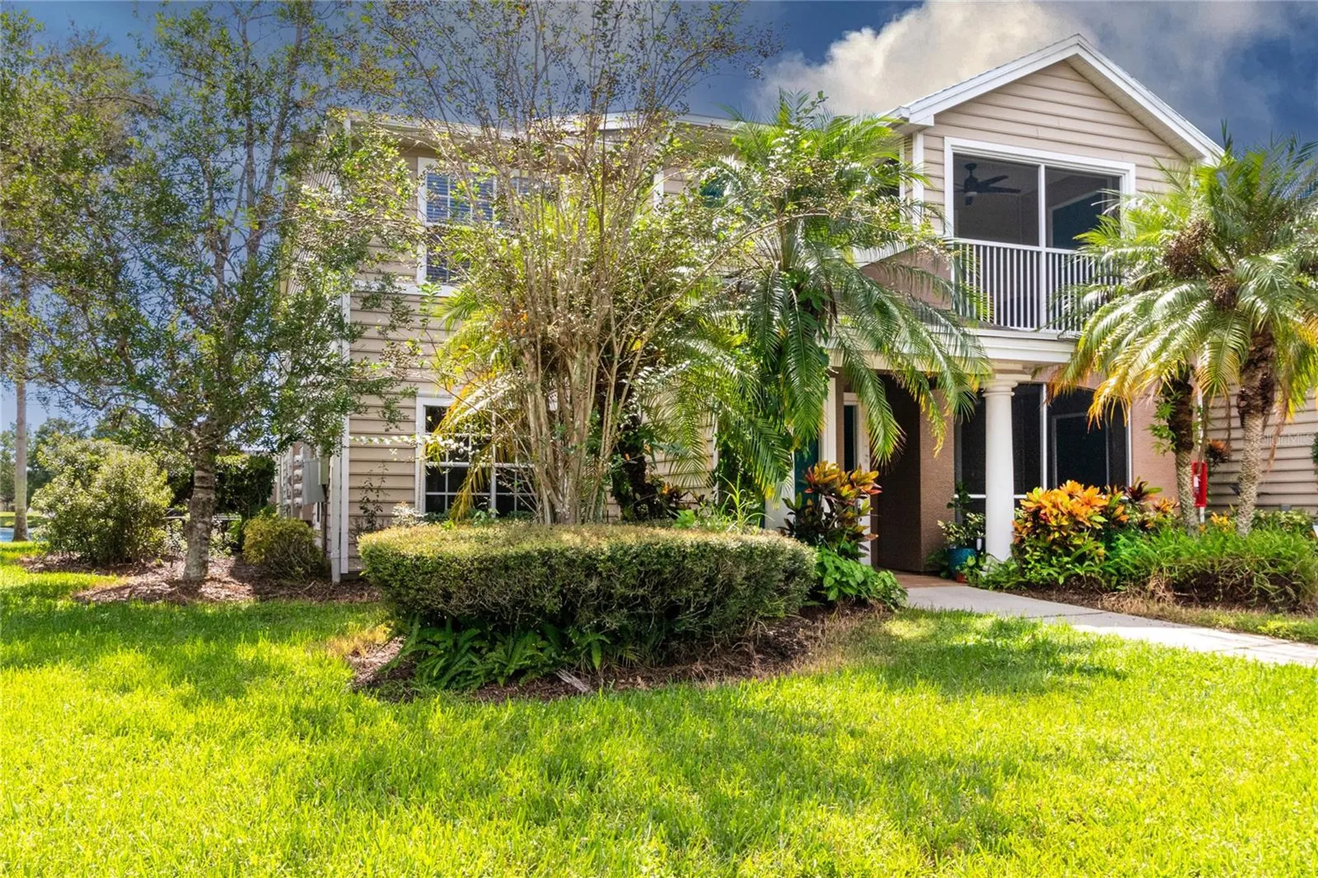 8827 Manor Loop Lakewood Ranch FL 34202