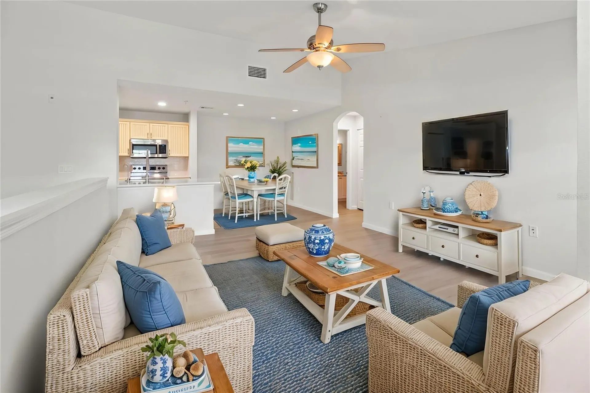 8827 Manor Loop Lakewood Ranch FL 34202