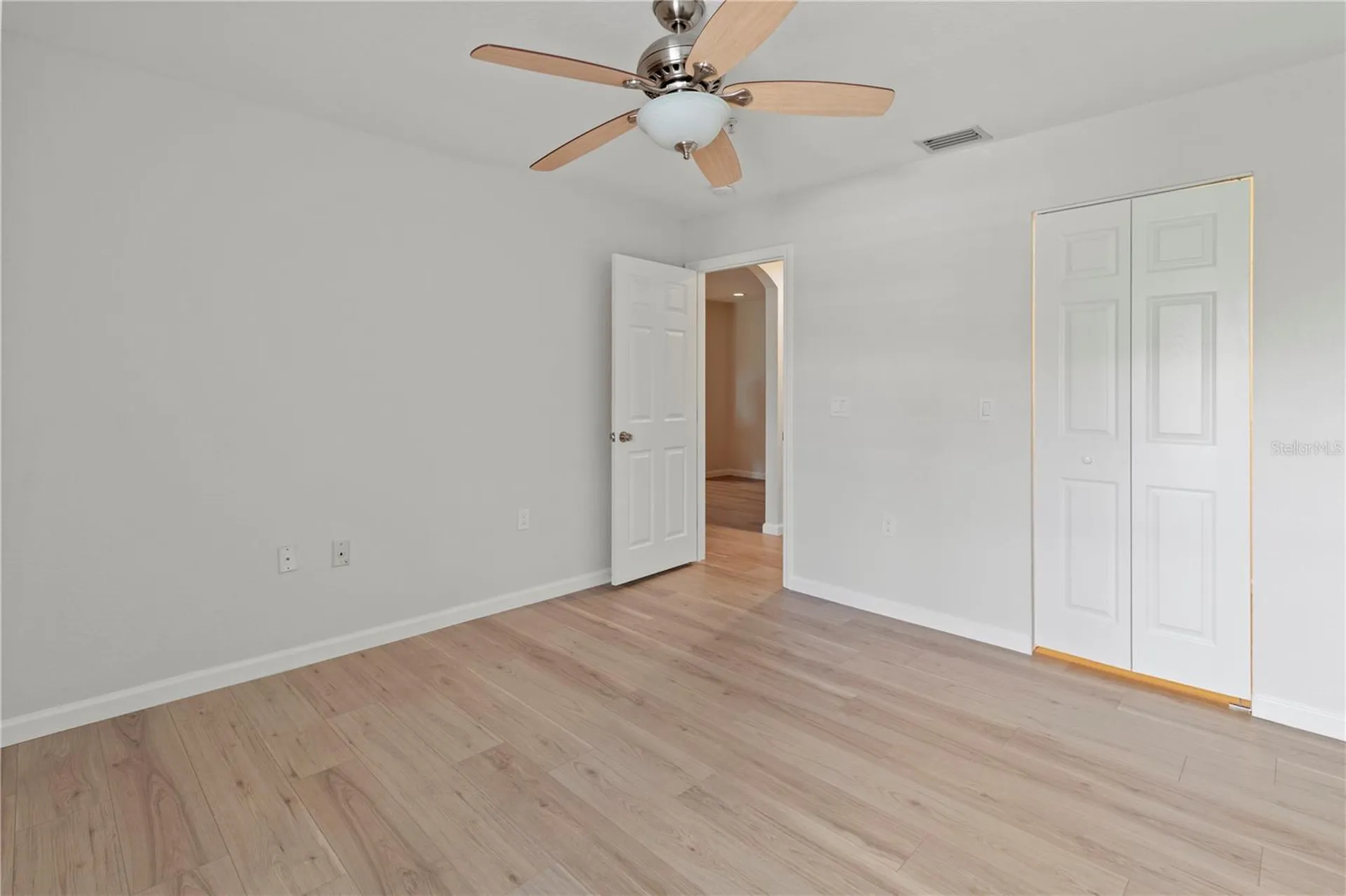 8827 Manor Loop Lakewood Ranch FL 34202