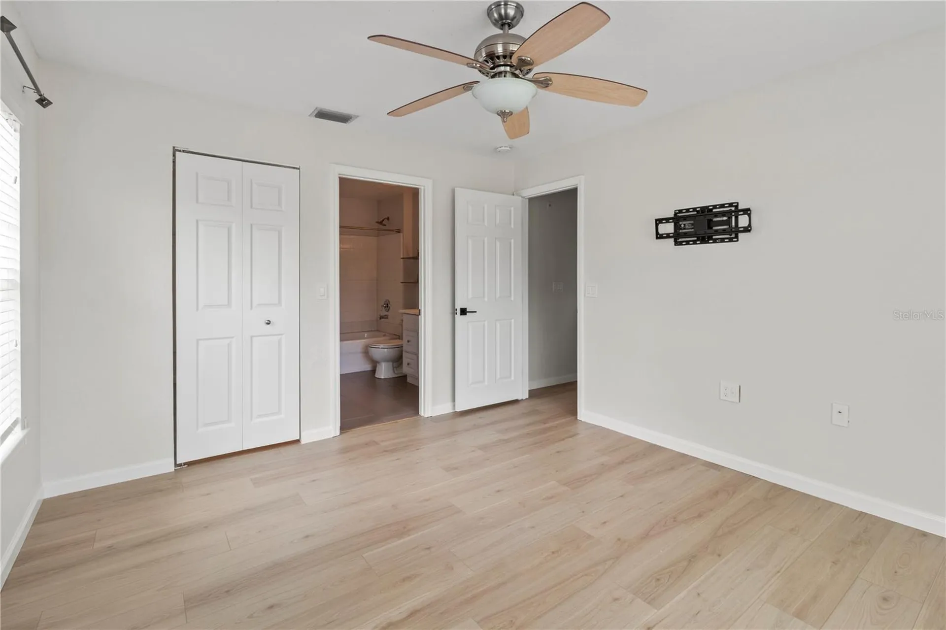 8827 Manor Loop Lakewood Ranch FL 34202