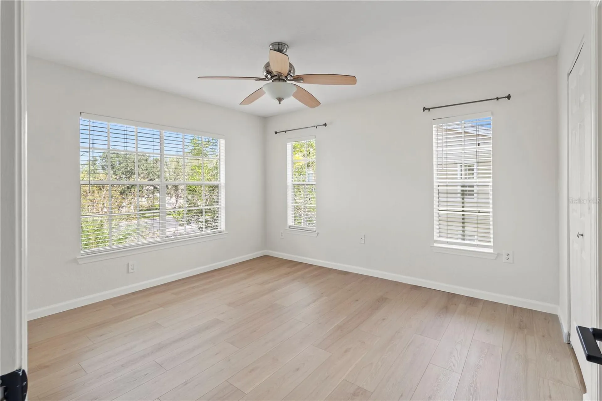 8827 Manor Loop Lakewood Ranch FL 34202
