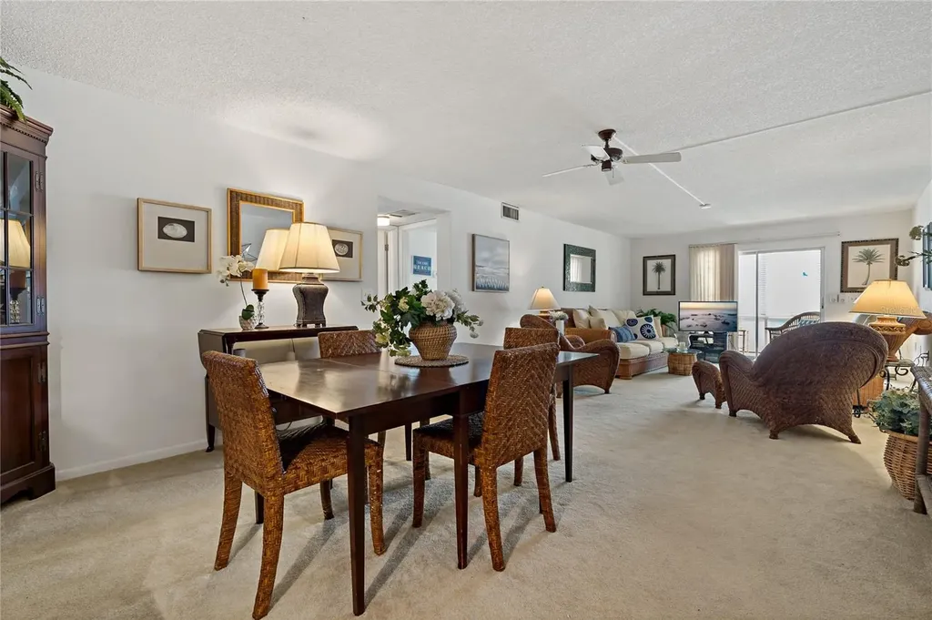 4910 38th Way S St Petersburg FL 33711