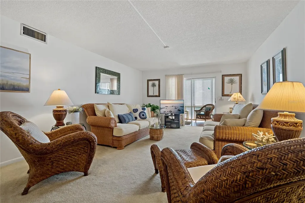 4910 38th Way S St Petersburg FL 33711