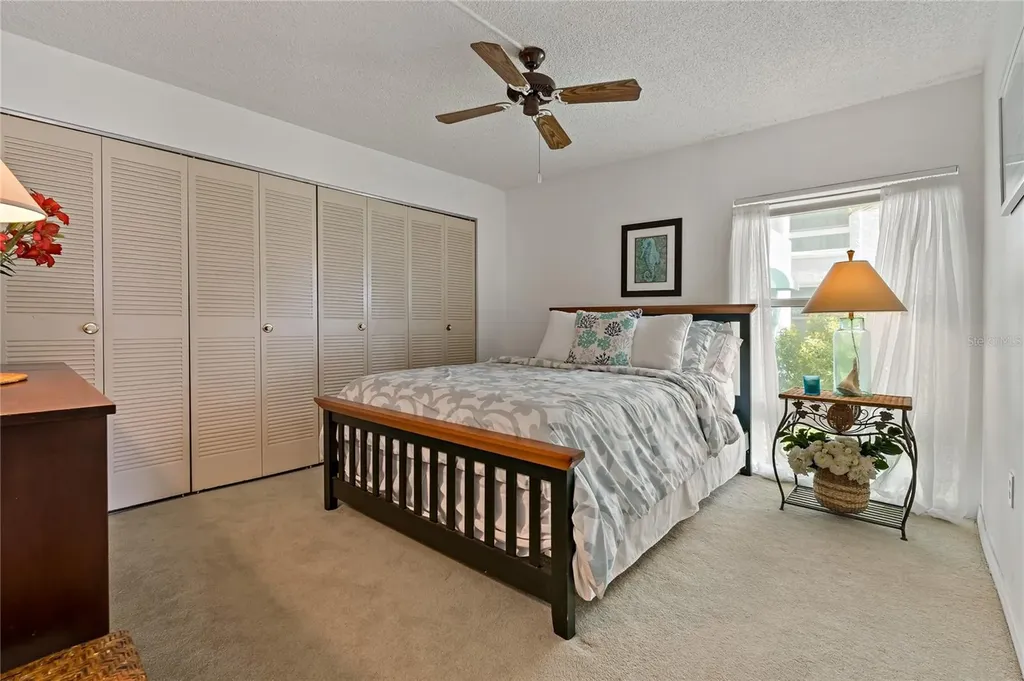 4910 38th Way S St Petersburg FL 33711