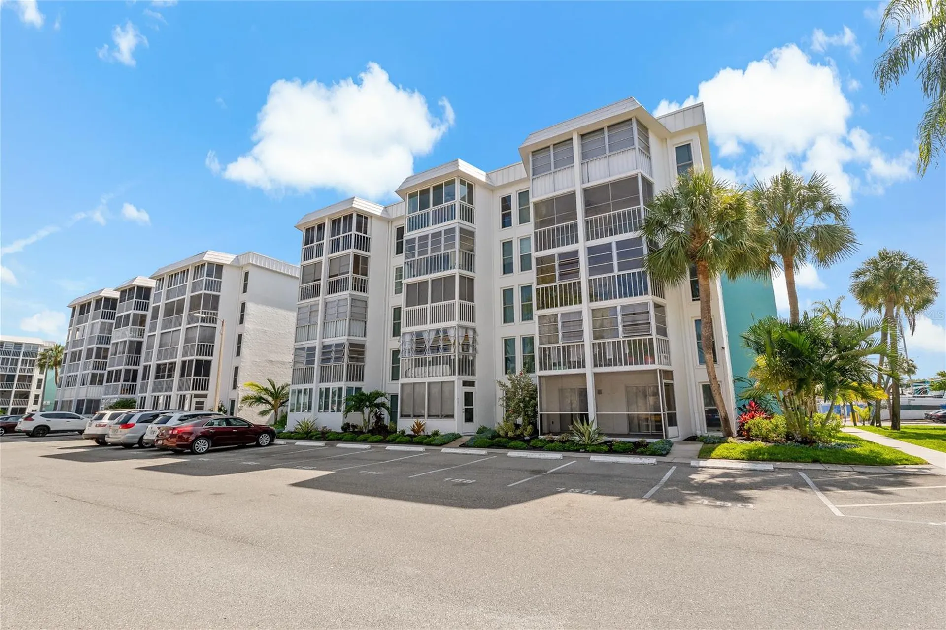 4910 38th Way S St Petersburg FL 33711