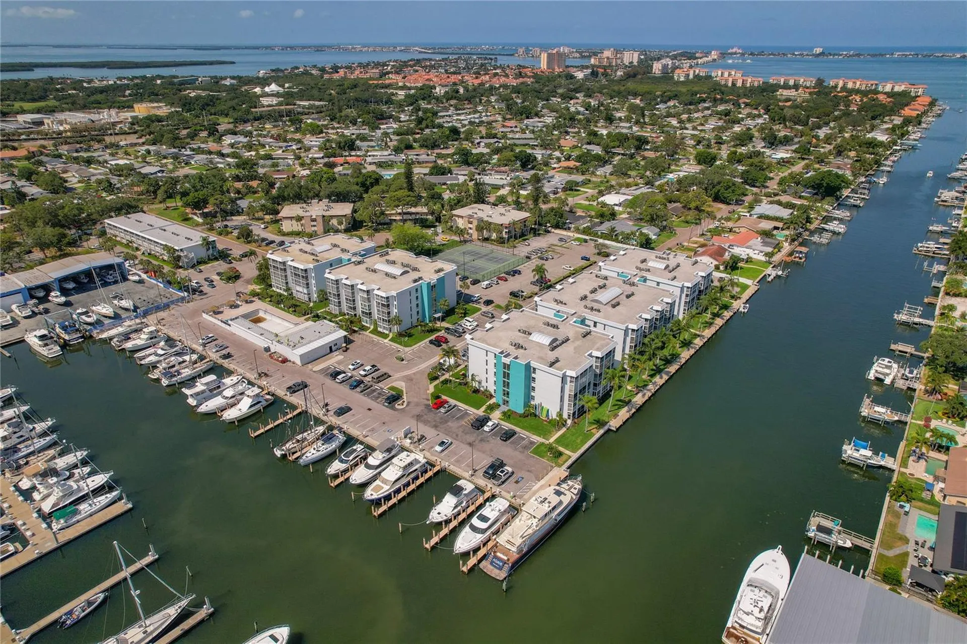 4910 38th Way S St Petersburg FL 33711