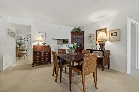 4910 38th Way S St Petersburg FL 33711