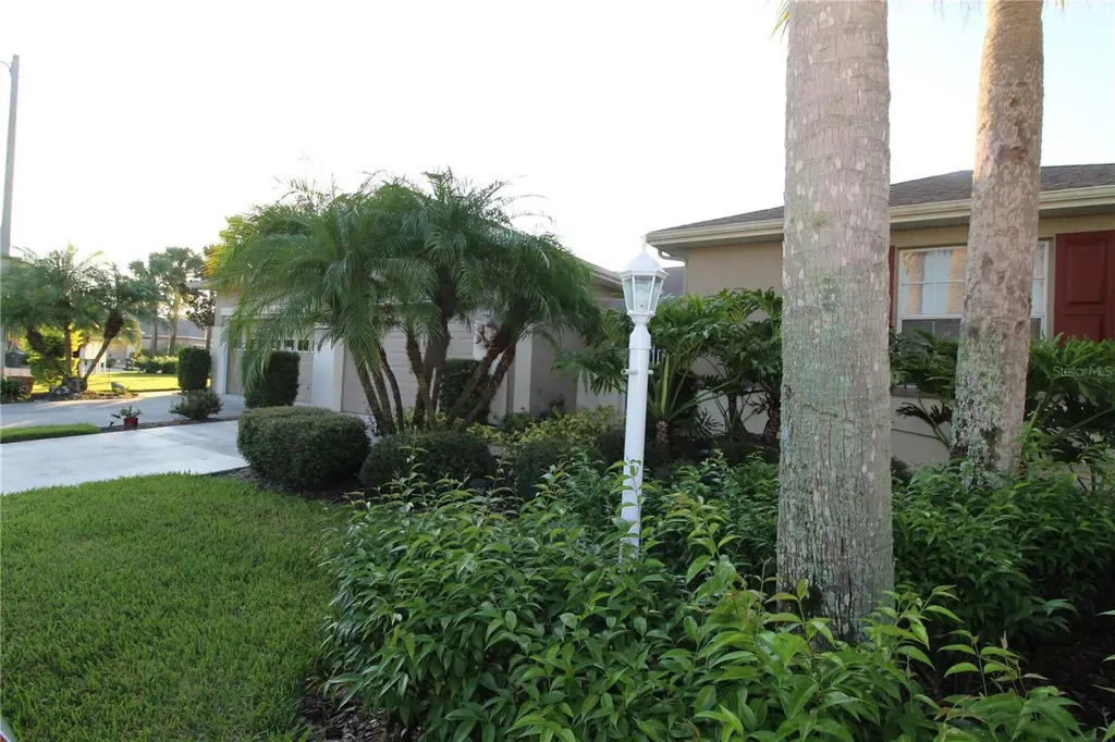 704 Tremont Greens Lane Sun City Center FL 33573