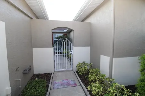 704 Tremont Greens Lane Sun City Center FL 33573
